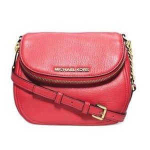 MICHAEL KORS BEDFORD PEBBLE LEATHER FLAP FRONT CROSSBODY BAG
